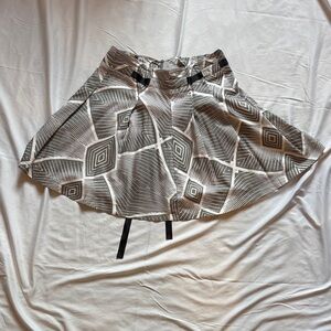 Geometric Print Circle Skirt in Gray and White